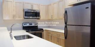 Nice 2 bed in Financial District Gallery 1