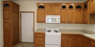 Spacious Home for rent! Gallery 16