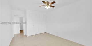 1050 E Sample Rd Gallery 14