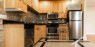 Charming 3 Bedroom-No Broker Fee Gallery 9