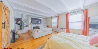 1712 Beacon St. Gallery 7