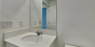 652 Ohio Place Gallery 5