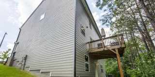 Like-New 4 bedroom 2.5 bathroom home with Custom Touches, open floor plan AND a Cul-de-sac lot! Must see! Gallery 39