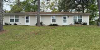 Quaint 2 bed 1 bath townhome Gallery 1