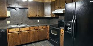 301 Cottonwood Avenue Gallery 12