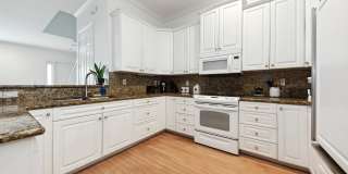 1416 NE 4th Court Gallery 9