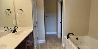 1012 Scarlet Woods Gallery 18