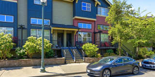 Spacious 2BR/2.5BA Harbour Pointe Townhome with Garage Spacious 2BR/2.5BA Harbour Pointe Townhome with Garage Gallery 1