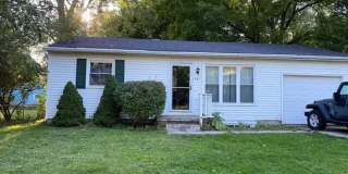 Excellent 4 bedroom home in great neighborhood Gallery 1