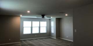 Landmark Pointe Gallery 17