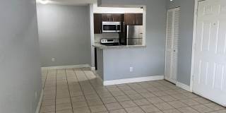 Pompano 2 Bedroom in Pretty Gated Community Gallery 8