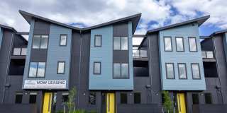 Riverside Townhomes - Waterfront Living in Vancouver - Free Month! Gallery 1