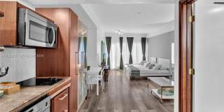 1052 Ocean Dr Gallery 2