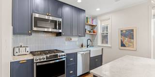 32 Roseclair St unit: 2 Gallery 1