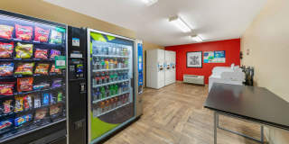 Los Angeles - Ontario Airport Gallery 18