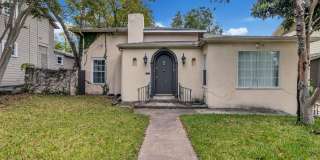 3-BEDROOM IN ALAMO HEIGHTS W/ POOL Gallery 1
