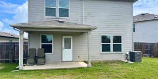 Spacious 3 Bedroom Home with Loft in Converse Near Judson ISD Gallery 22