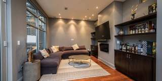 Luxury Penthouse Condo Located in Downtown Pittsburgh (Reduced Security Deposit on Move in) Gallery 12