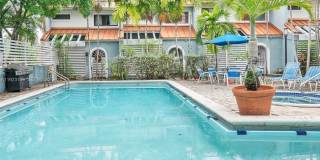 515 NE 38th St Gallery 13