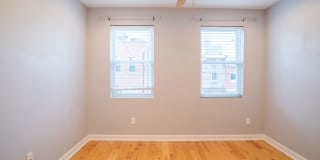 Contemporary Three Bedroom Home in Point Breeze Gallery 10