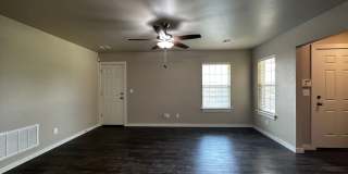 3 Bed 2 Bath 2 Car Garage Duplex In Moore ***Moore Schools Gallery 31