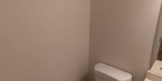 Charming and Spacious South Side 3-Bedroom Duplex Gallery 31