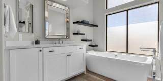 5633 West Bloomfield Road Gallery 49