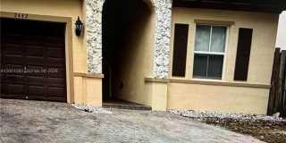 2442 NE 3rd Ct Gallery 1