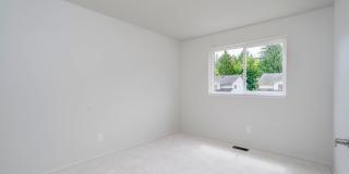 North Bothell 3 bdrm Townhome with private fenced yard Gallery 11