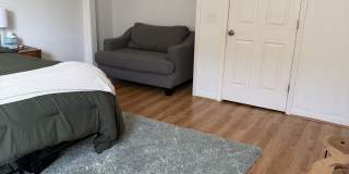 4500 Post Road Gallery 28