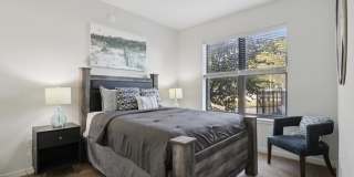 The View at Old City Gallery 12