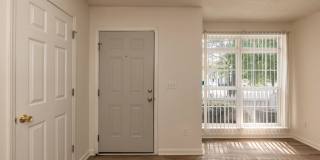 Three Bedroom END unit Townhome! Gallery 6