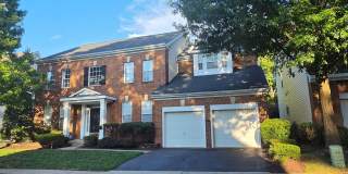Luxurious Kingstowne Home Gallery 1