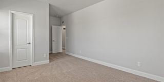 1017 Chatsworth Drive Gallery 19