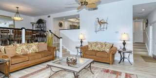 6047 E PEPPERTREE WAY Gallery 21