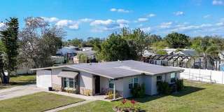 BEAUTIFUL ANNUAL RENTAL HOME - Convenient Location! Gallery 41