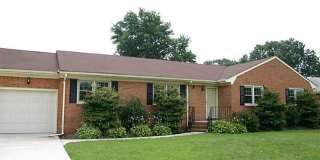 Charming brick ranch-style home in Virginia Beach featuring 3 bedrooms and 2 full baths! Gallery 3