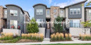 3 Bed/2.5 Bath Townhome, 1999 sq ft, 2160 Meadows Blvd Unit A Gallery 1