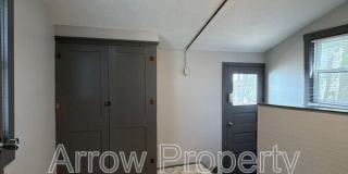 2434 W Gallery 5