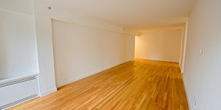 103 W 15th St Gallery 4