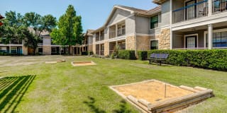 Senior Housing - The Oaks at Hampton Gallery 17