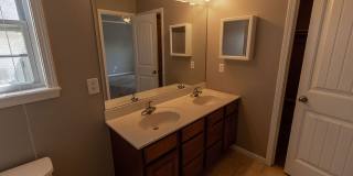Beautiful Ranch Home Gallery 9