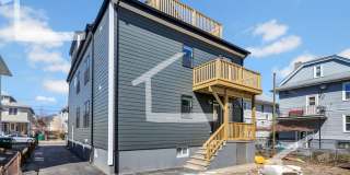 HIge 5 bed steps from Tufts Gallery 13