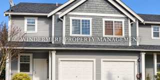 Spacious Town home in a convenient CK location, close to schools, shops, and freeways Gallery 1