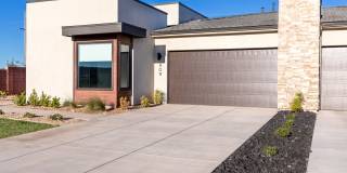 2823 East Snowberry Drive Gallery 1