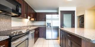 $3,200 | 3br/2ba Condominium in Sixty Parkside Gallery 14