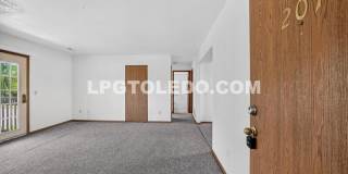 811 Hilltop Ln.-201 Gallery 8