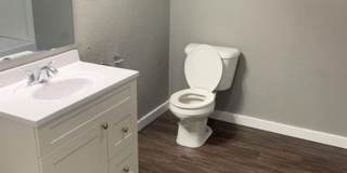 Newly remodeled 2 bedroom home Gallery 7