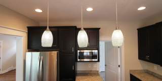 Amazing is an understatement for this 5-star Kitchen! Famous Warren Buffet Neighborhood Gallery 23