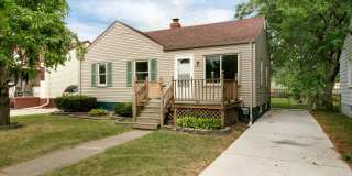 26080 Blumfield St Gallery 1